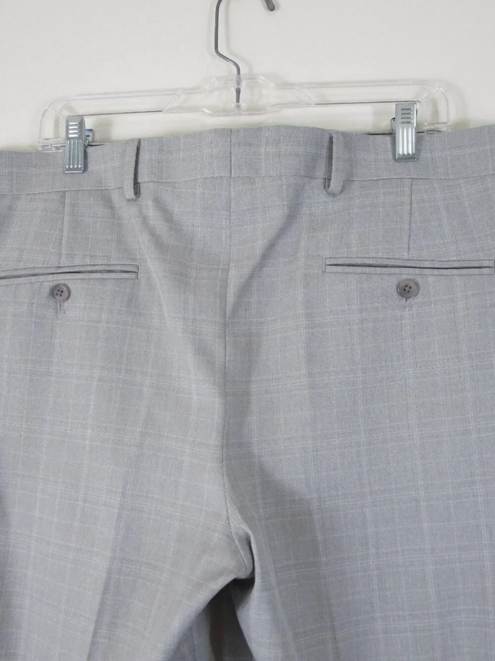 Saddlebred Mens Light Gray Plaid Two Button Suit Size 44R Pants 36 X 30